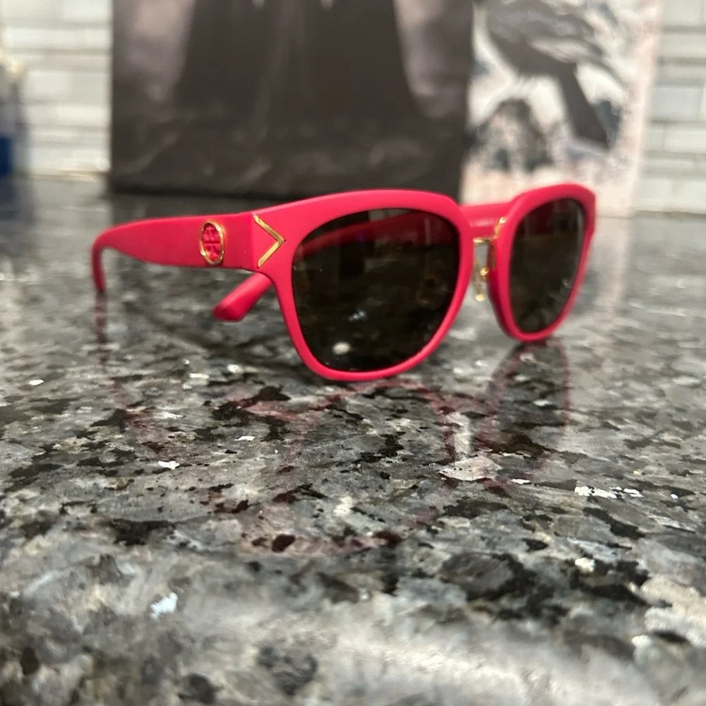 Tory Burch authentic tory